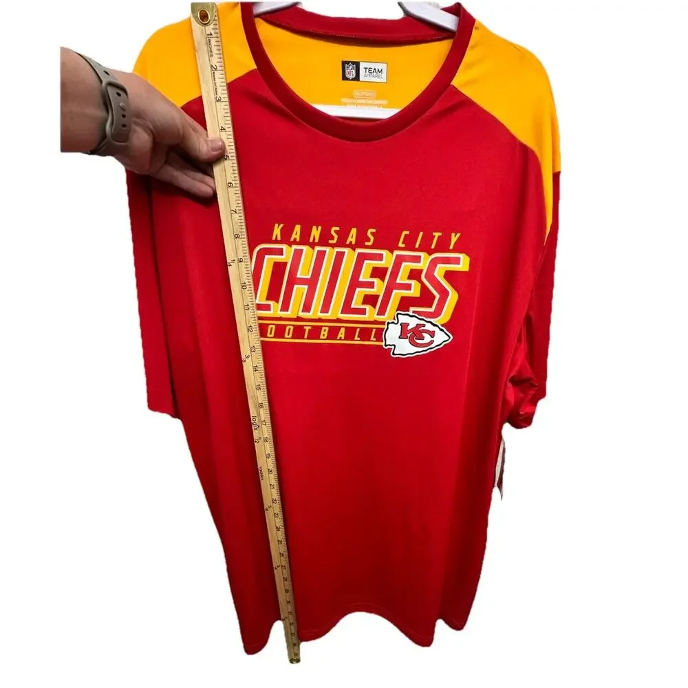 KANSAS CITY CHIEFS MENS XLARGE ATHLETIC SHIRT RED GOLD NFL NWT - Picture 5 of 8